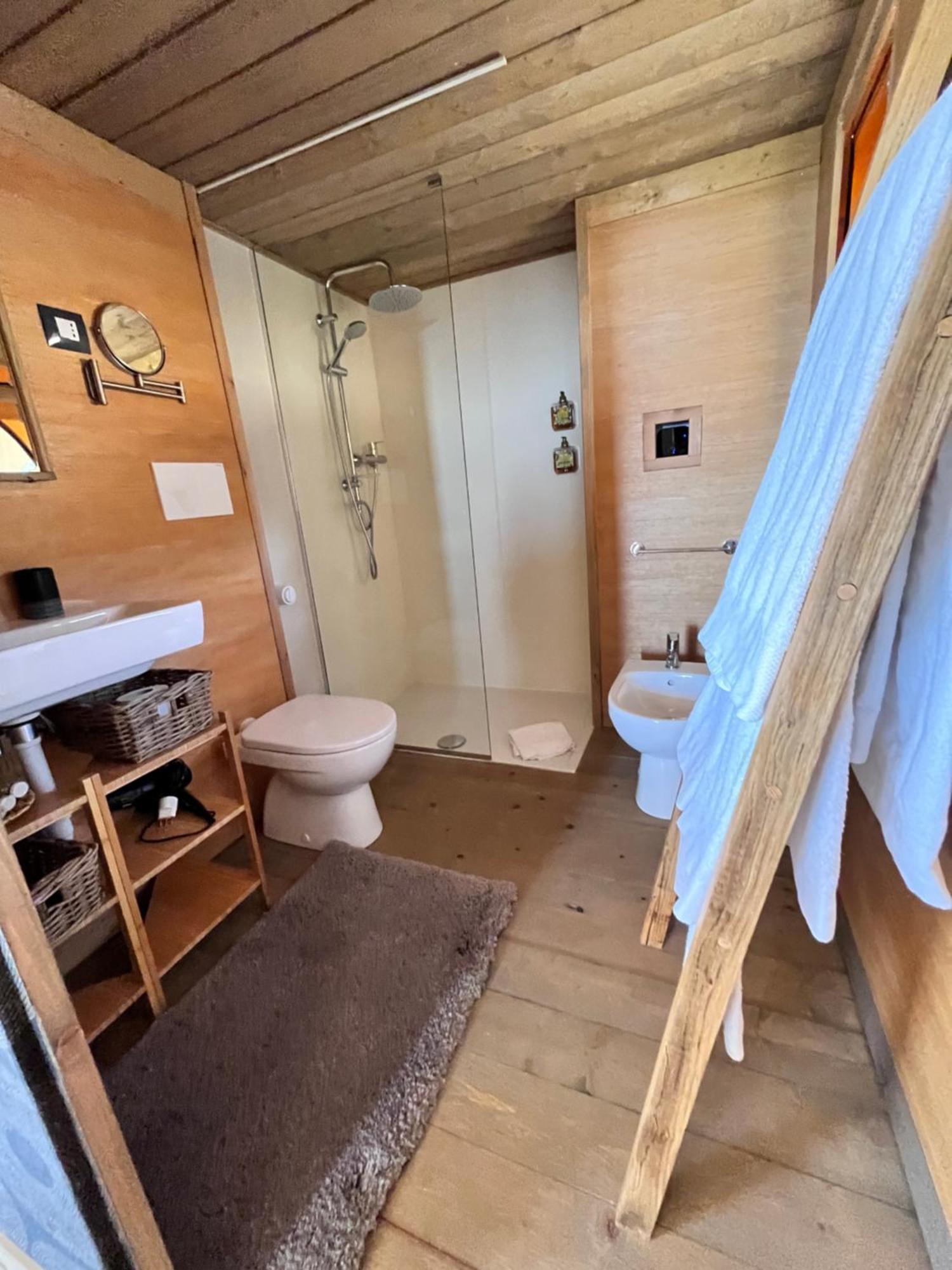 Hotel Glamping - Il Giardino Di San Giorgio "Armida" Montorgiali Exterior foto
